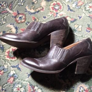 Sale 5/48 Western style dark brown leather shoe/booties